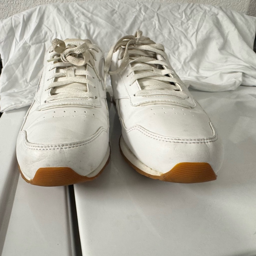 Reebok White and Brown Sneakers with Classic Design